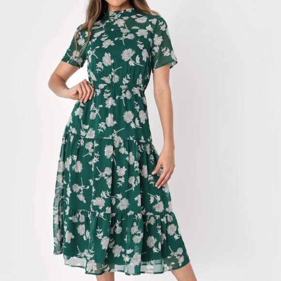 Lulus Green Floral Print MIDI Dress Size L (perfect wedding or events) - Picture 1 of 6